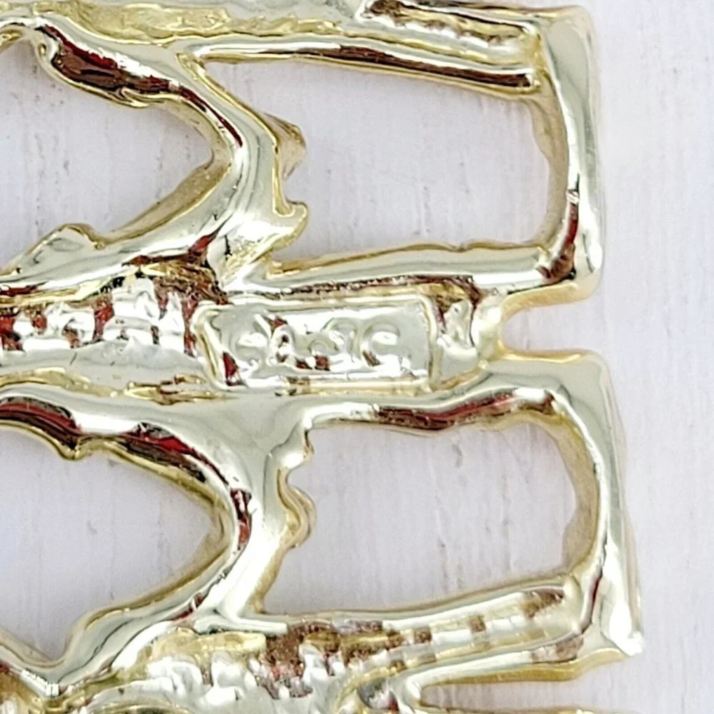 AJC American Jewelry Co. Children Of The World Brooch Satin & Polished Gold Tone